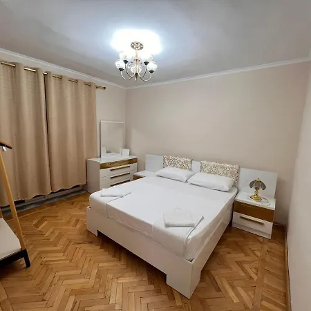 Appartement Homeland Nest Tirana